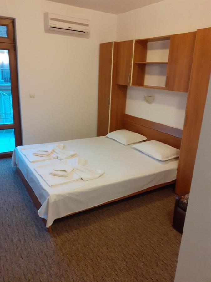 Adri Guest House 네세부르 외부 사진