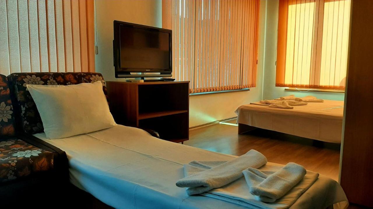 Adri Guest House 네세부르 외부 사진