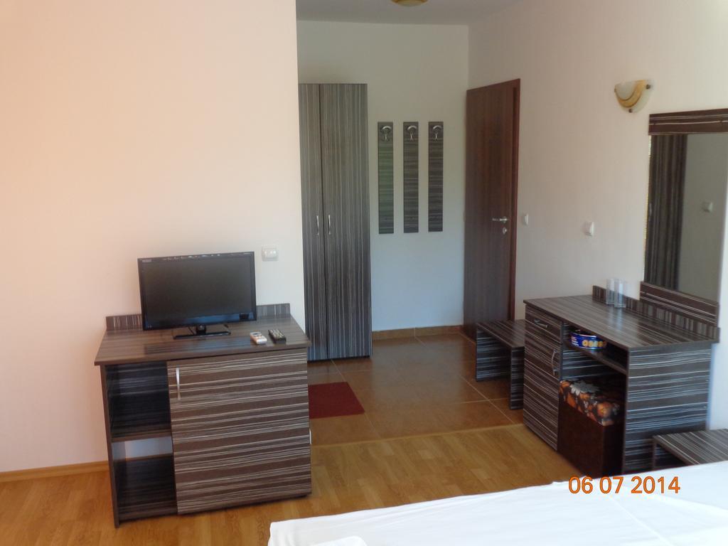 Adri Guest House 네세부르 외부 사진